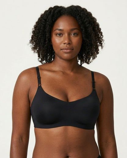 Clara Smooth Scoop Wirefree Bra Black Front Close Detail