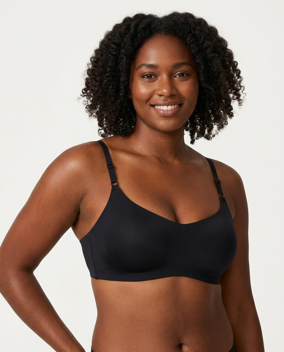 Clara Smooth Scoop Wirefree Bra Black Model Front