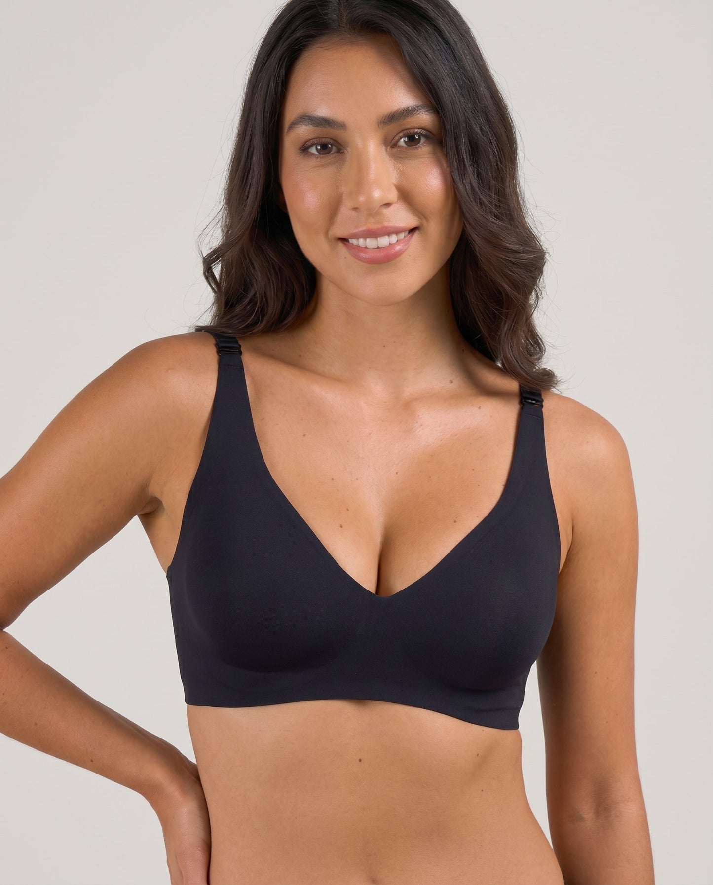 Faye Seamless Deep V Wireless Bralette Black Front